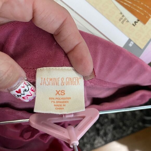 Jasmine & Ginger Wine Velvet/Fleece Loungewear Set - Picture 6 of 9